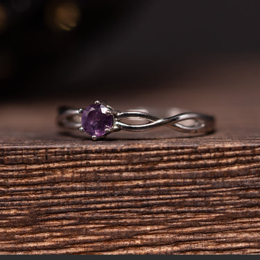Purple Sapphire Ring, gemstone jewellery (view 2)