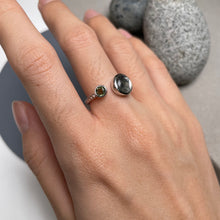 Load image into Gallery viewer, Muonionalusta Meteorite with Moldavite Ring
