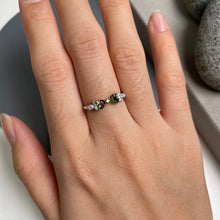 Load image into Gallery viewer, Green Tourmaline Ribbon Ring
