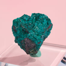 Load image into Gallery viewer, Dioptase Specimen
